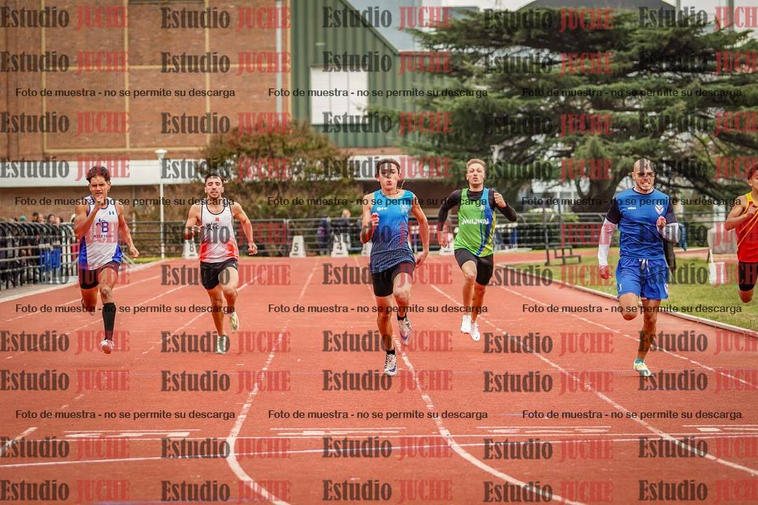Fotos de los 200 m llanos de varones