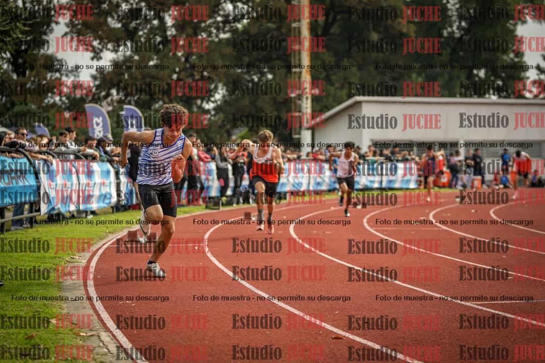Fotos de los 400 m llanos de varones