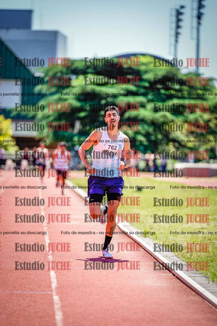 Fotos de los 800 m llanos de varones