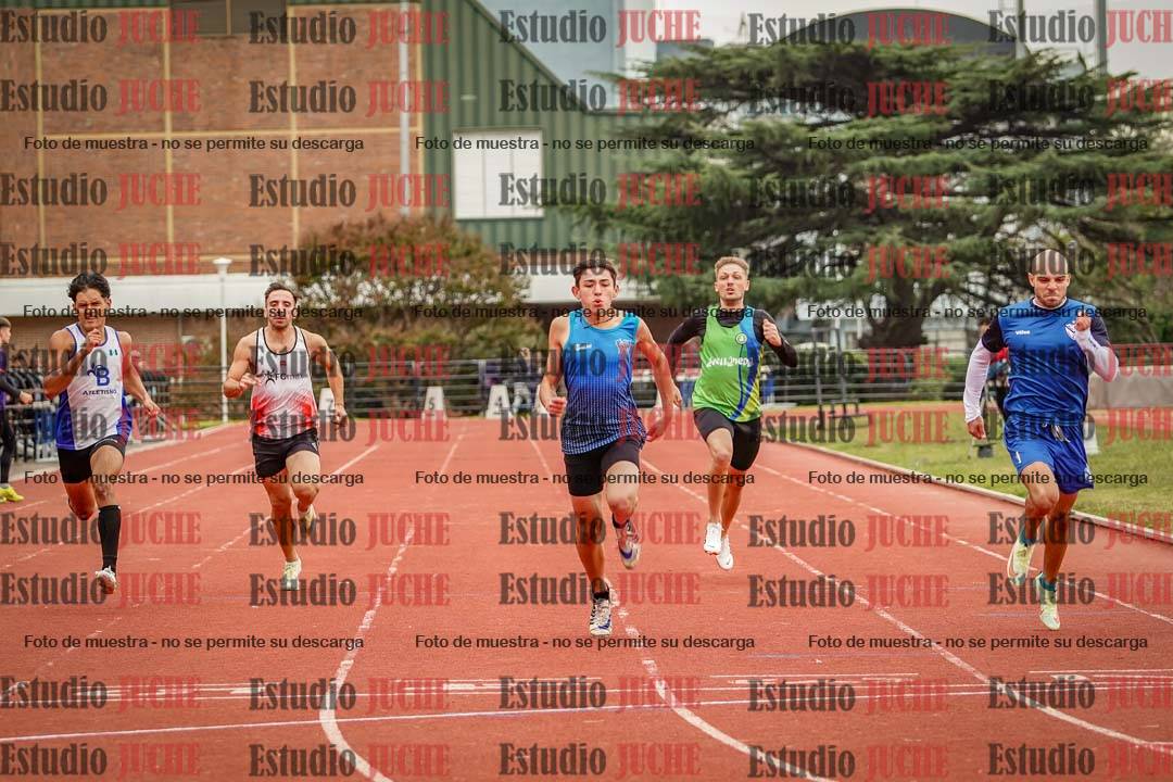 Fotos de los 200 m llanos de varones