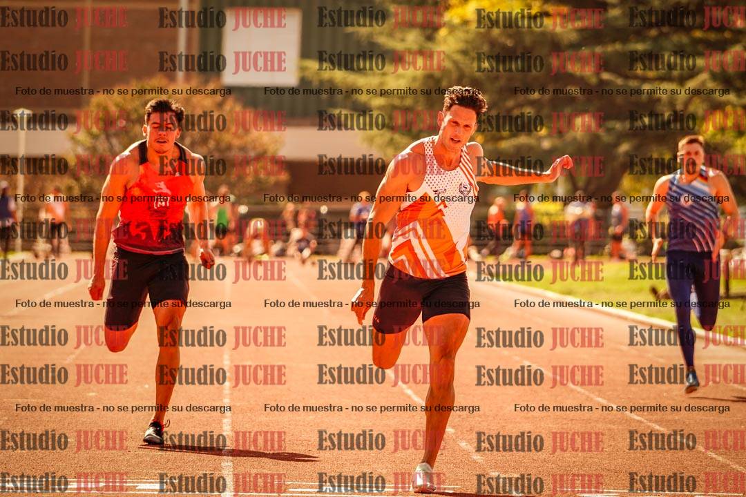 Fotos de los 100 m llanos de varones