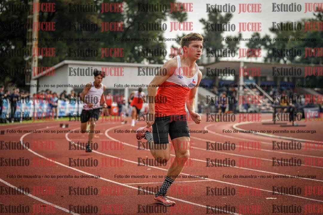 Fotos de los 400 m llanos de varones