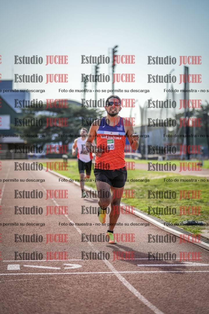 Fotos de los 800 m llanos de varones