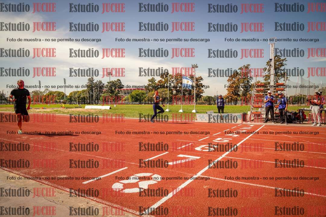 Fotos de los 100 m llanos de varones