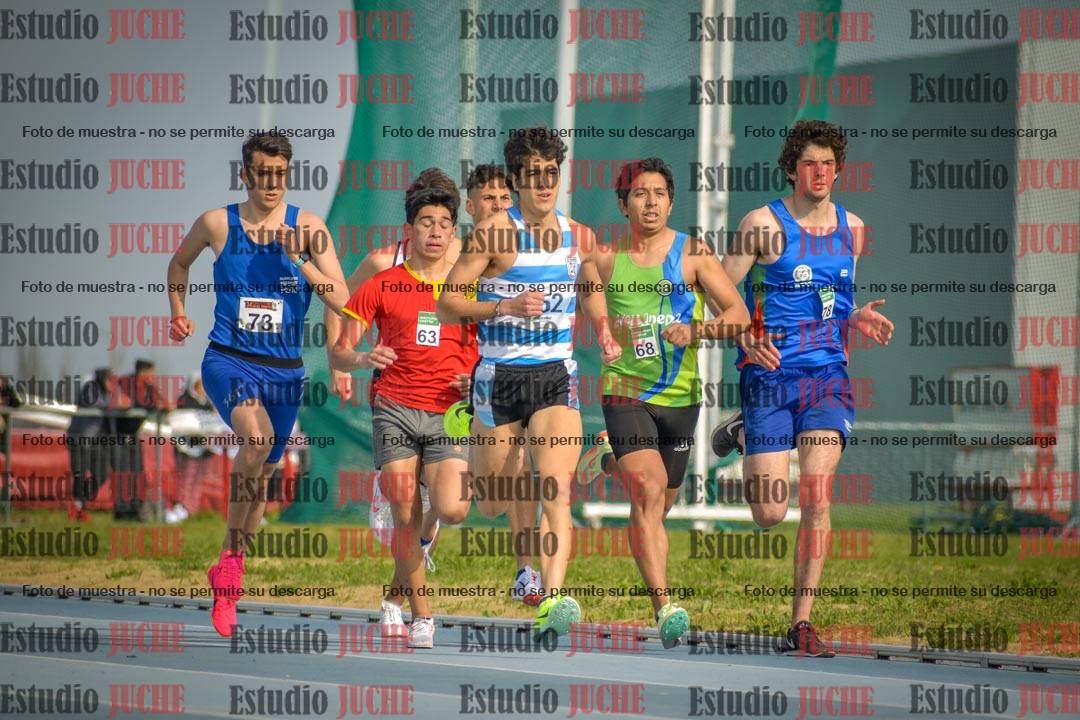 Fotos de los 800 m llanos de varones