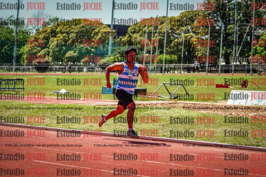 Fotos de los 800 m llanos de varones