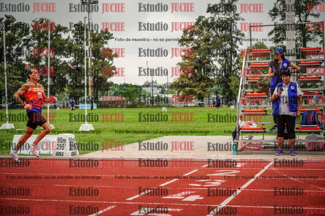 Fotos de los 800 m llanos de varones