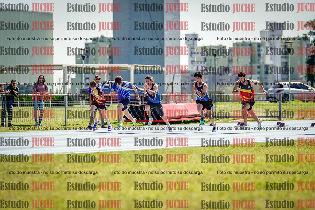 Fotos de los 100 m llanos de varones
