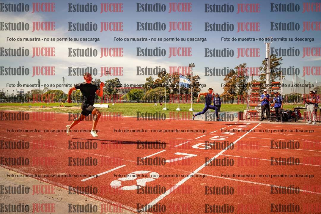 Fotos de los 100 m llanos de varones