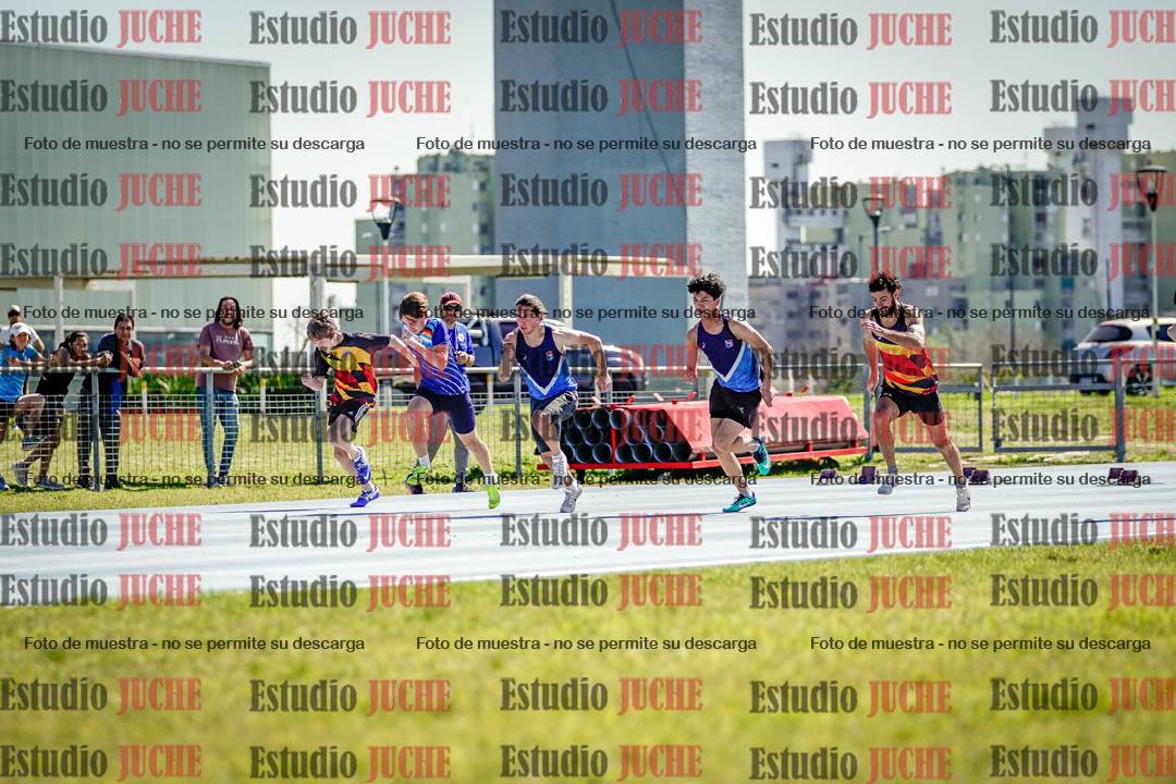 Fotos de los 100 m llanos de varones