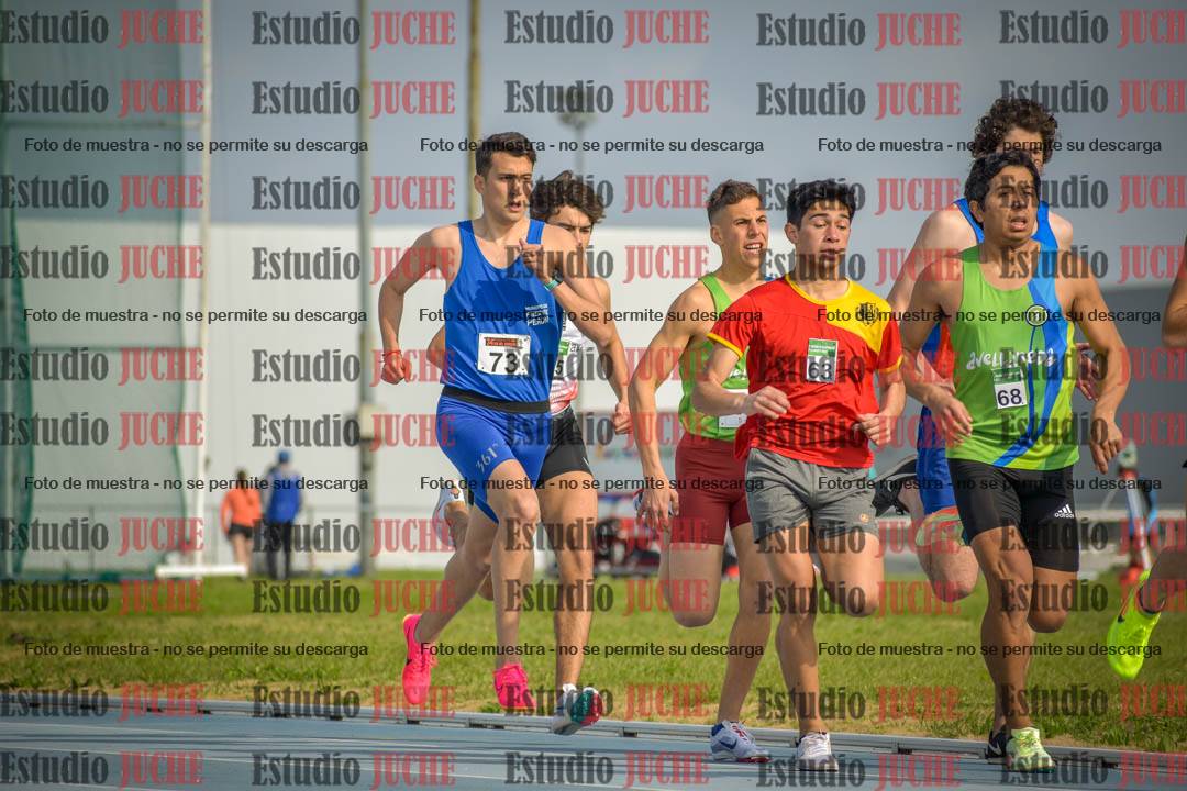 Fotos de los 800 m llanos de varones