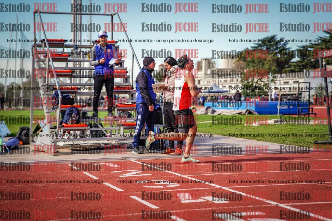 Fotos de los 800 m llanos de varones