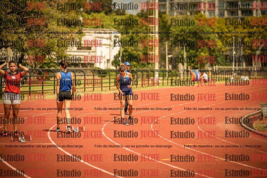Fotos de los 200 m llanos de mujeres - combinadas 4