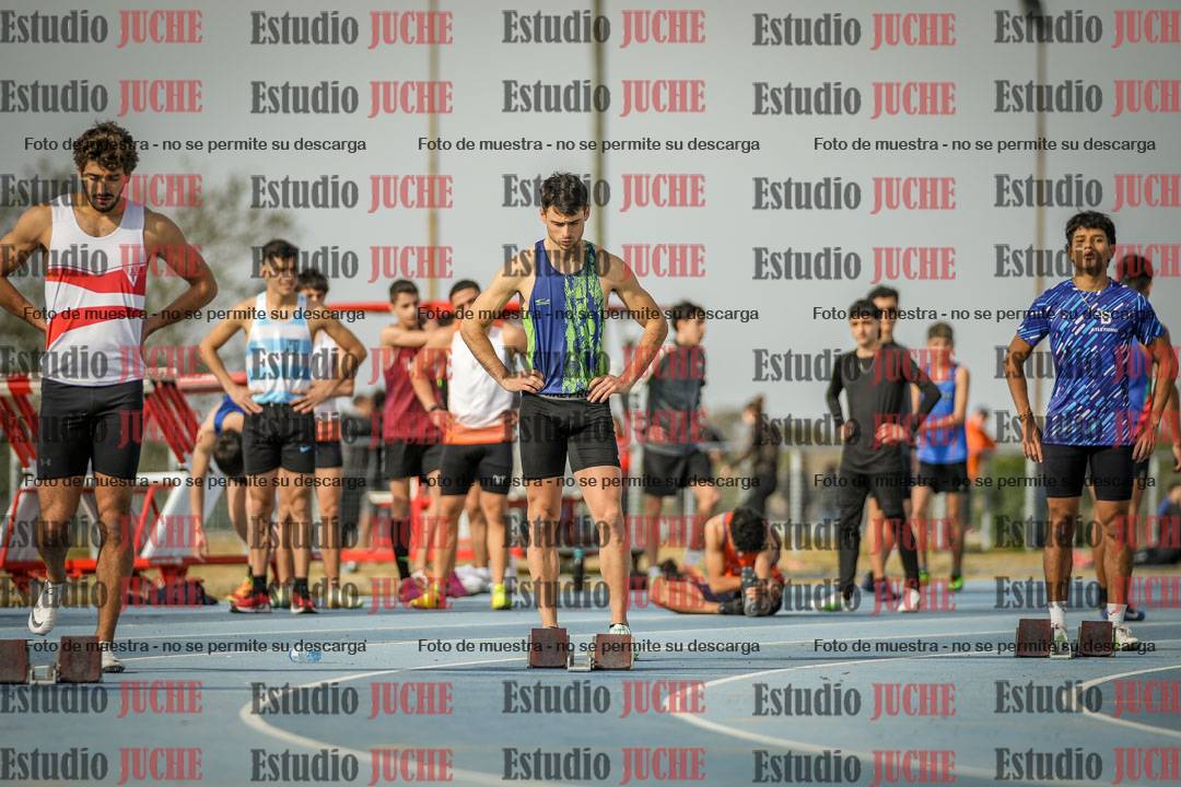 Fotos de los 200 m llanos de varones