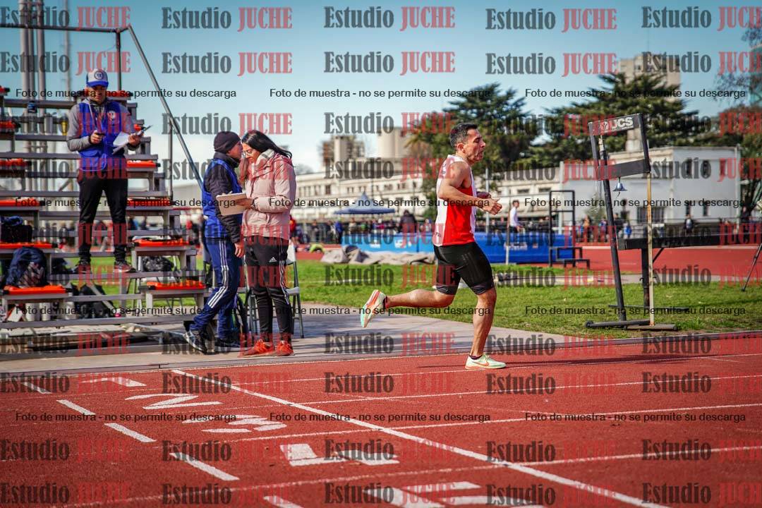 Fotos de los 800 m llanos de varones