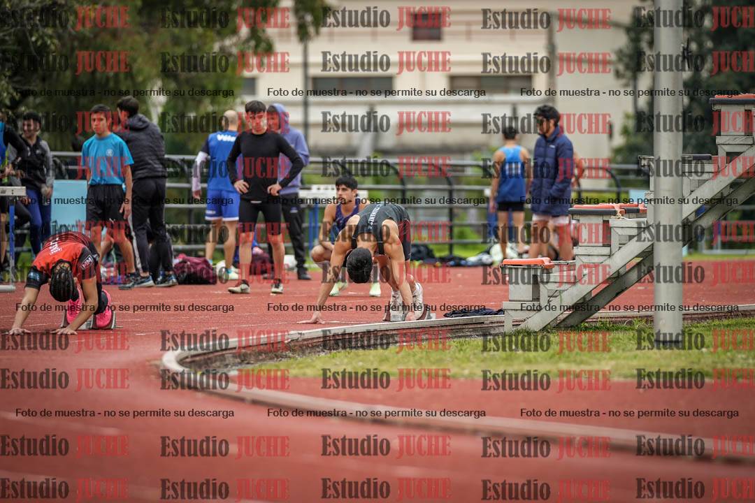 Fotos de los 200 m llanos de varones