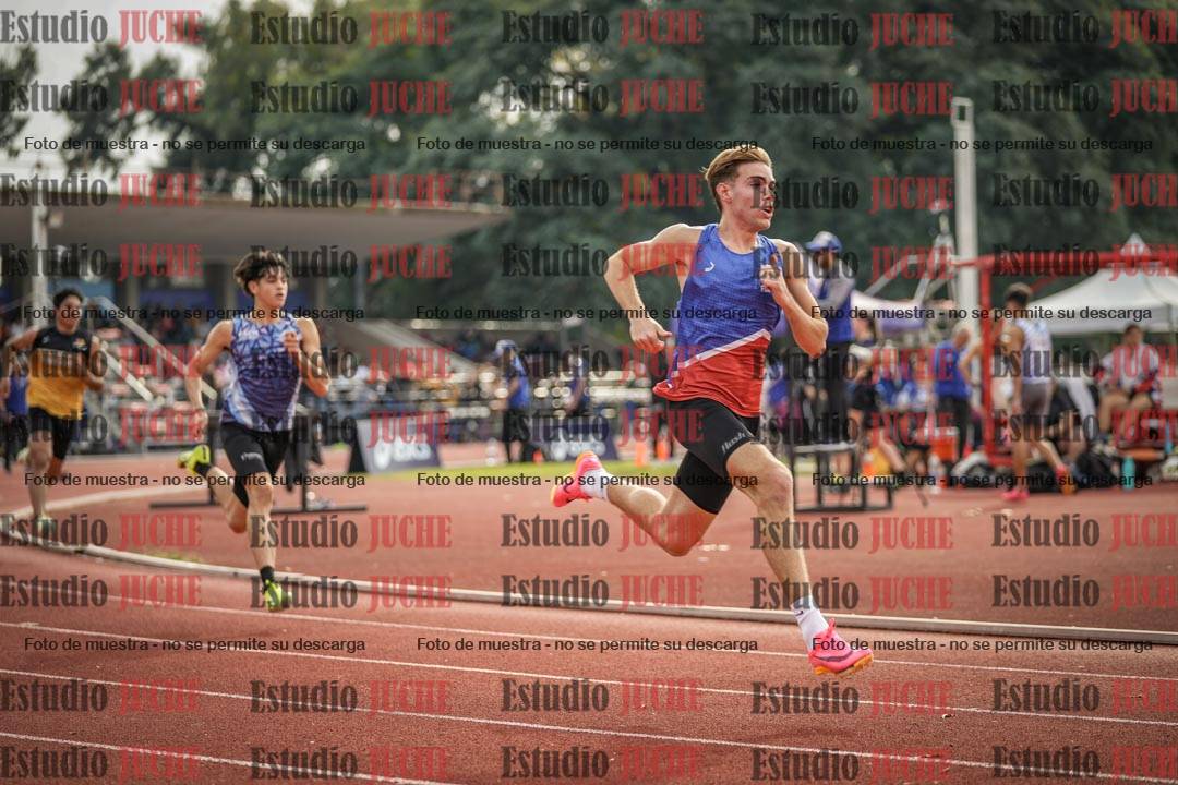 Fotos de los 400 m llanos de varones
