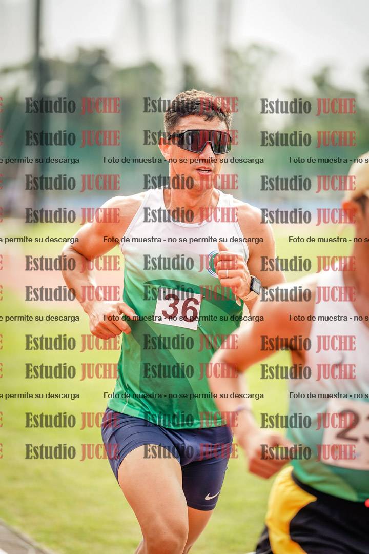 Fotos de los 3000 m llanos de varones