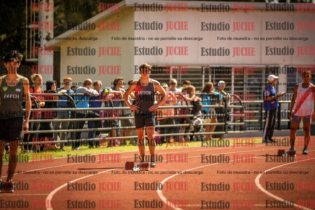 Fotos de los 400 m llanos de varones