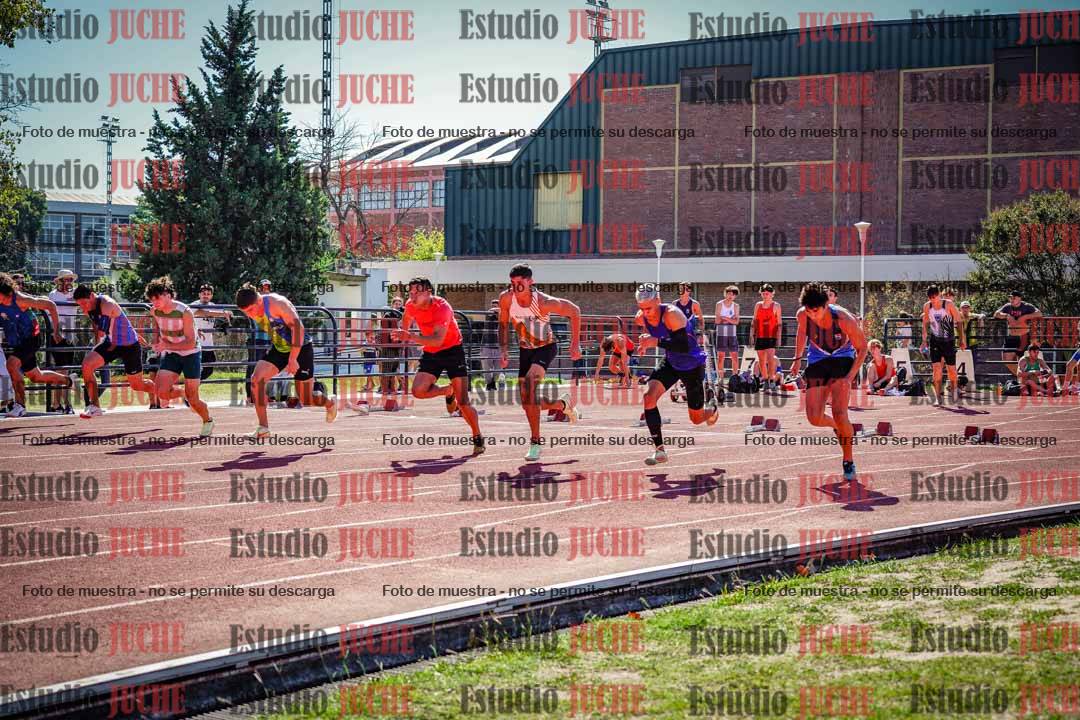 Fotos de los 100 m llanos de varones