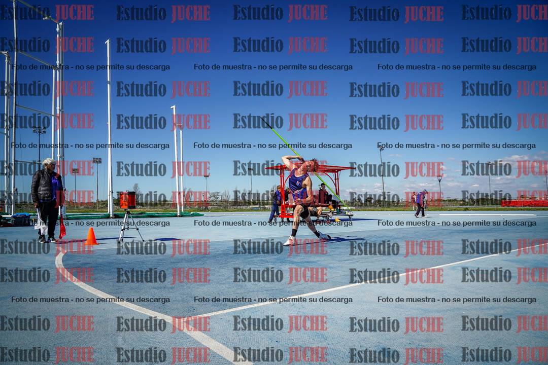 Fotos del lanzamiento de jabalina de varones