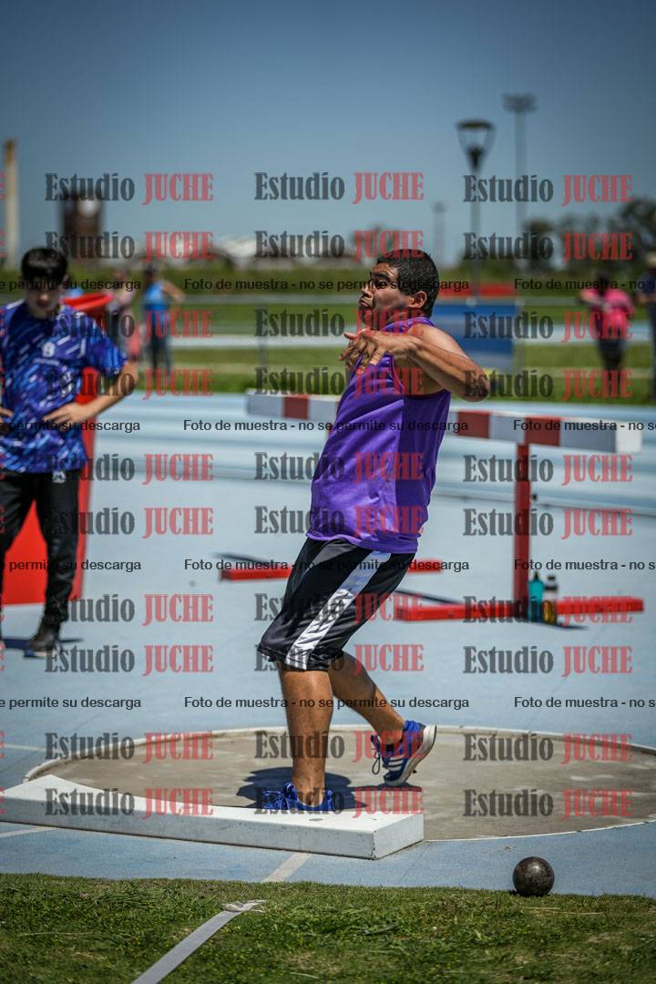 Fotos del lanzamiento de bala de varones - U14