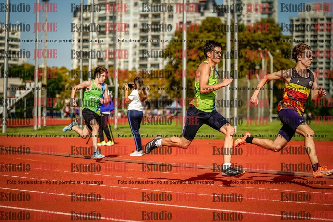 Fotos de los 200 m llanos de varones