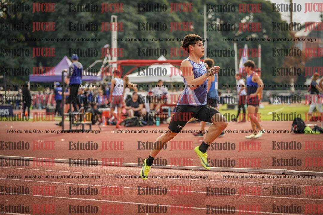 Fotos de los 400 m llanos de varones