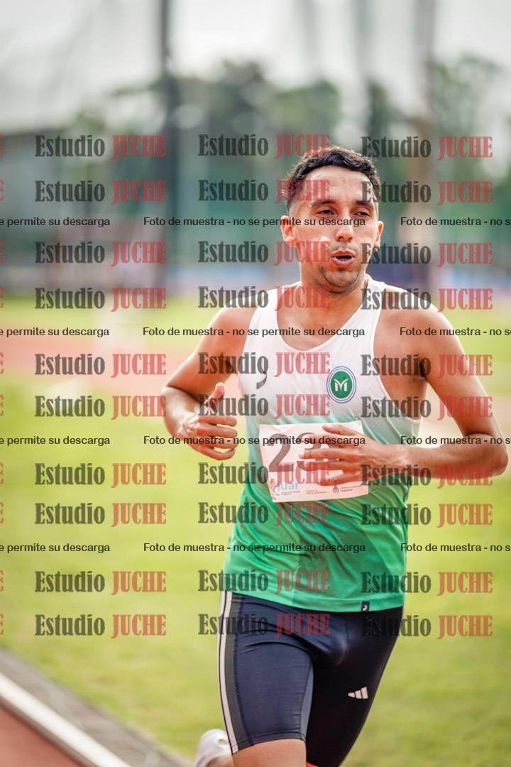 Fotos de los 3000 m llanos de varones