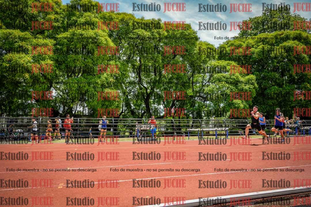 Fotos de los 100 m llanos de varones