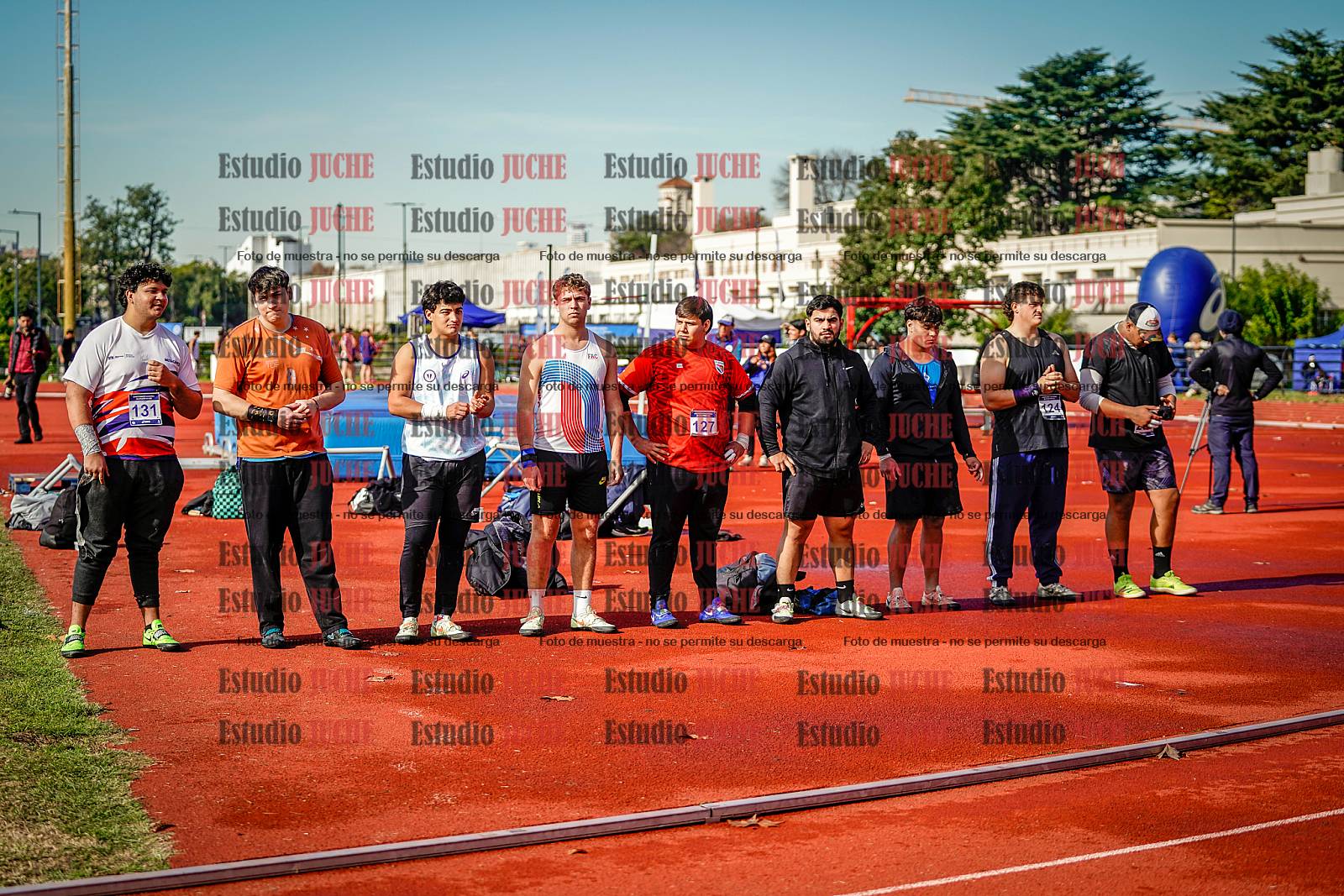 Fotos del lanzamiento de bala de varones