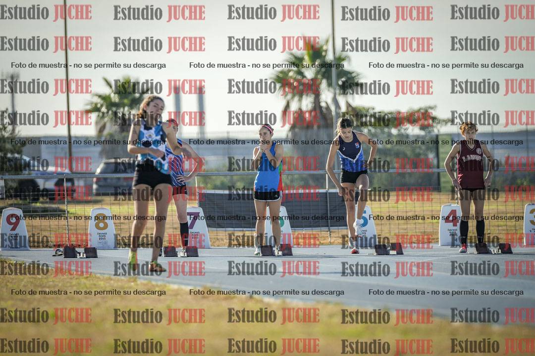 Fotos de los 100 m llanos de mujeres - FINAL U18