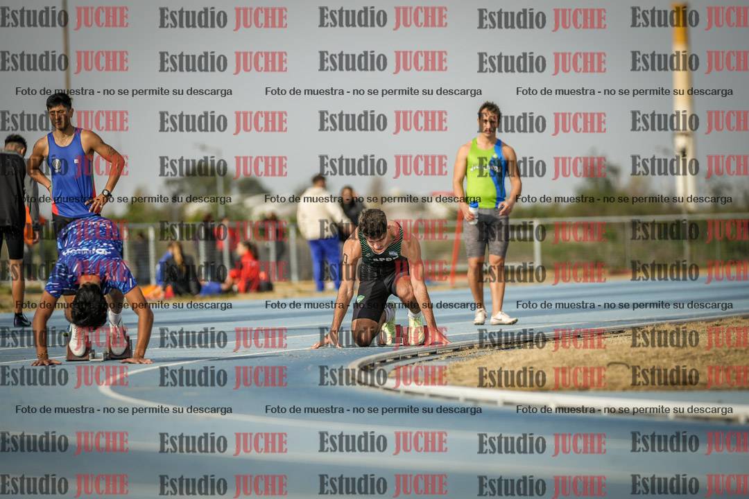 Fotos de los 200 m llanos de varones
