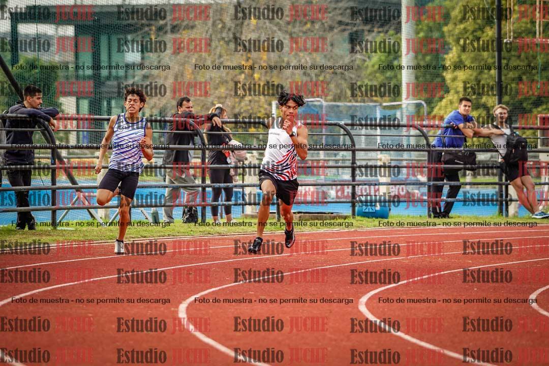 Fotos de los 400 m llanos de varones
