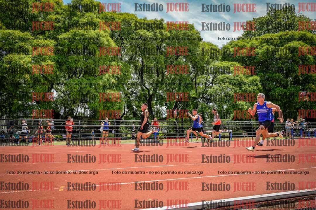 Fotos de los 100 m llanos de varones