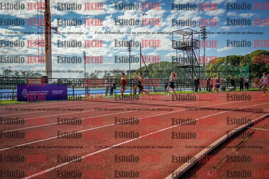 Fotos de los 200 m llanos de varones
