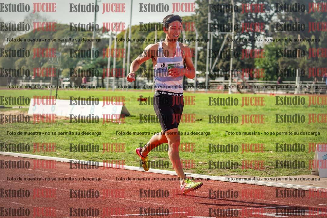 Fotos de los 800 m llanos de varones