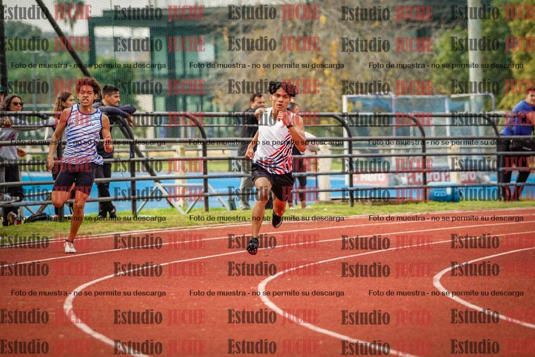 Fotos de los 400 m llanos de varones