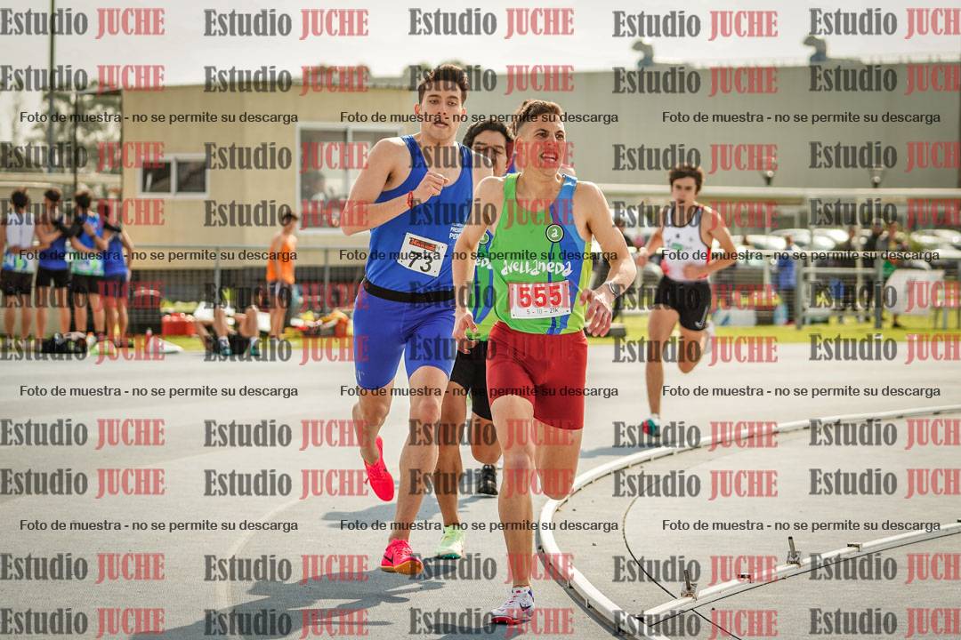 Fotos de los 800 m llanos de varones