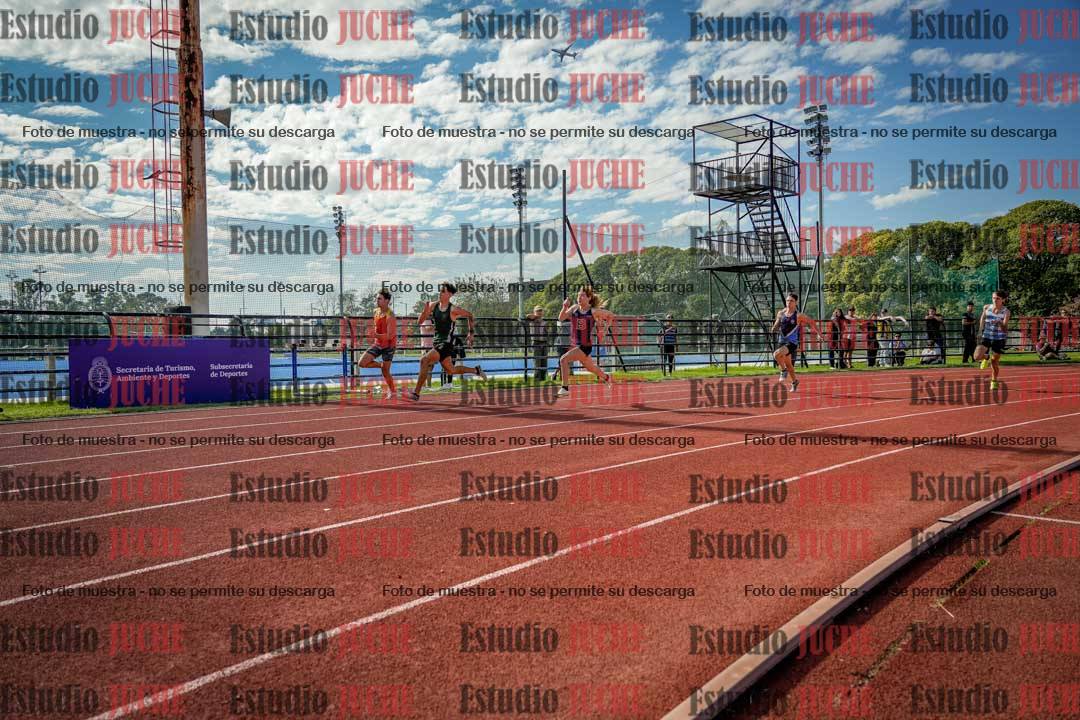 Fotos de los 200 m llanos de varones