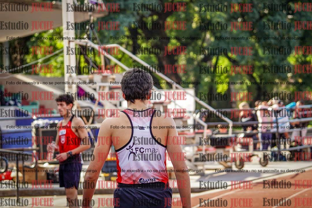 Fotos de los 800 m llanos de varones