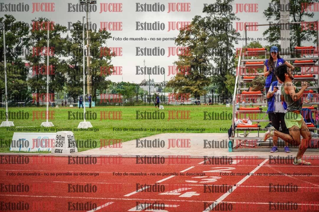 Fotos de los 800 m llanos de varones