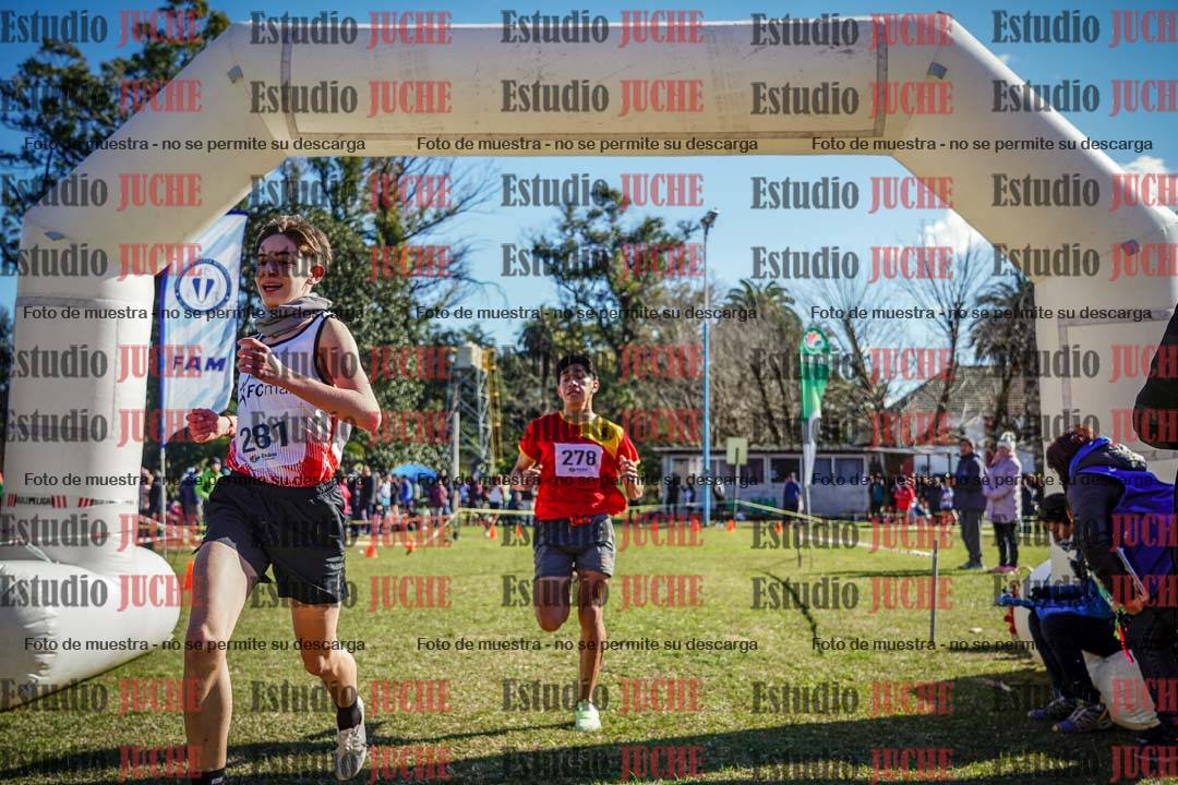 Fotos de la llegada del cross de 3000 m