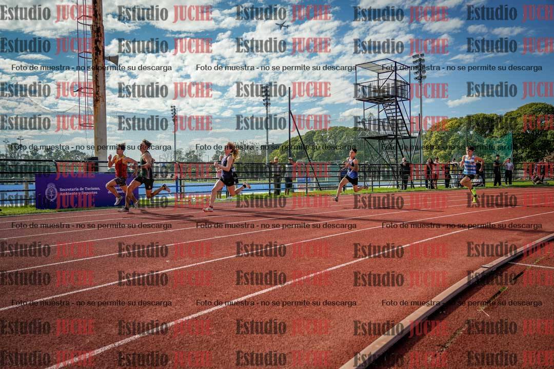 Fotos de los 200 m llanos de varones
