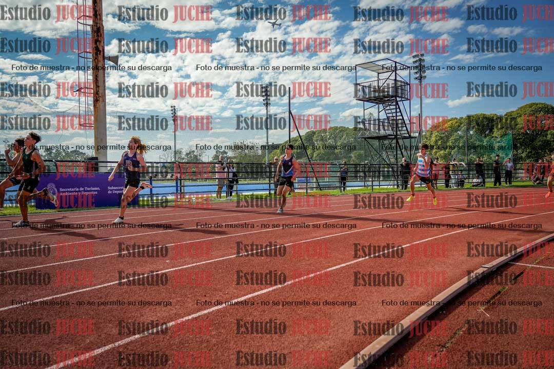 Fotos de los 200 m llanos de varones