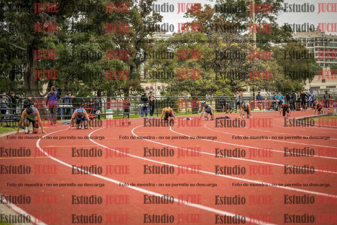 Fotos de los 200 m llanos de varones