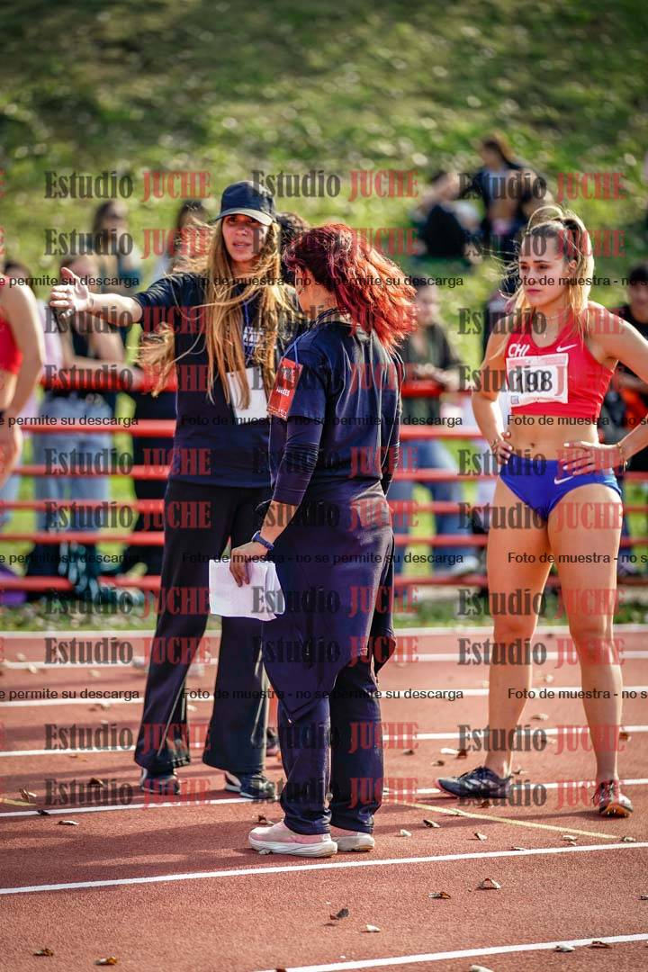 Fotos de algunos extras y podios del día 1