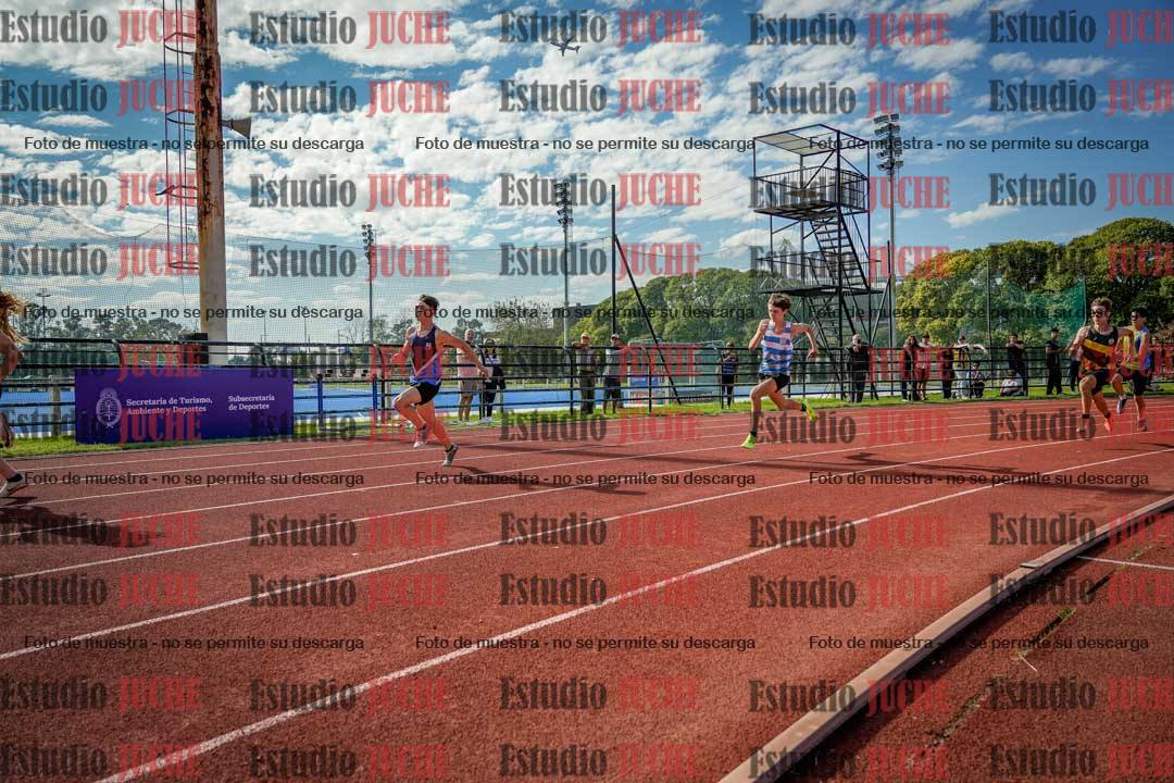 Fotos de los 200 m llanos de varones
