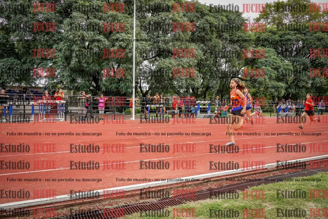 Fotos de los 80 m llanos de mujeres
