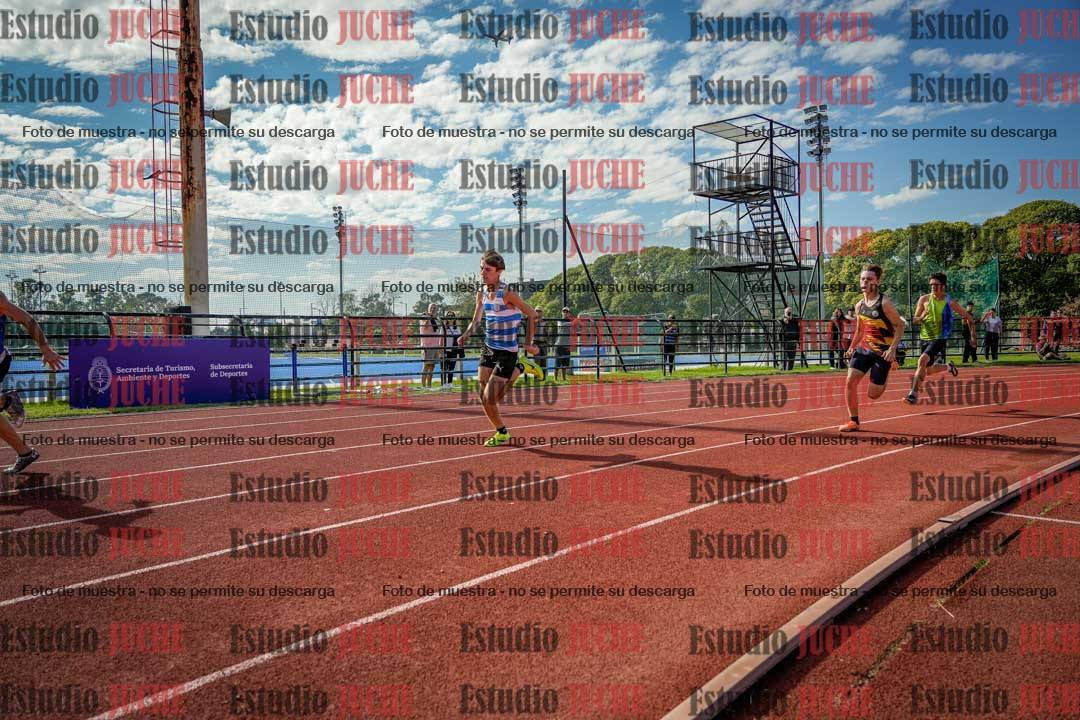 Fotos de los 200 m llanos de varones